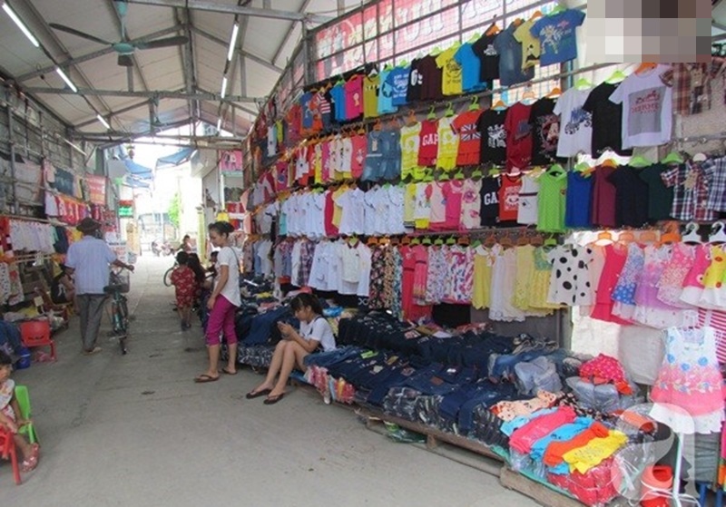 Các chợ đầu mối luôn phù hợp với những người có ít vốn muốn kinh doanh quần áo trẻ em