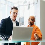 Sales Engineer là gì? Công việc họ cần làm và mức thu nhập đáng mơ ước!